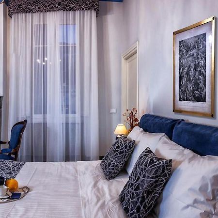 B&B "La Bottega D'Arte" Carrara Exterior foto