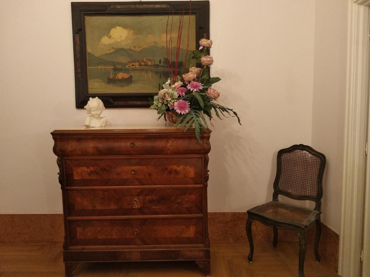 B&B "La Bottega D'Arte" Carrara Exterior foto