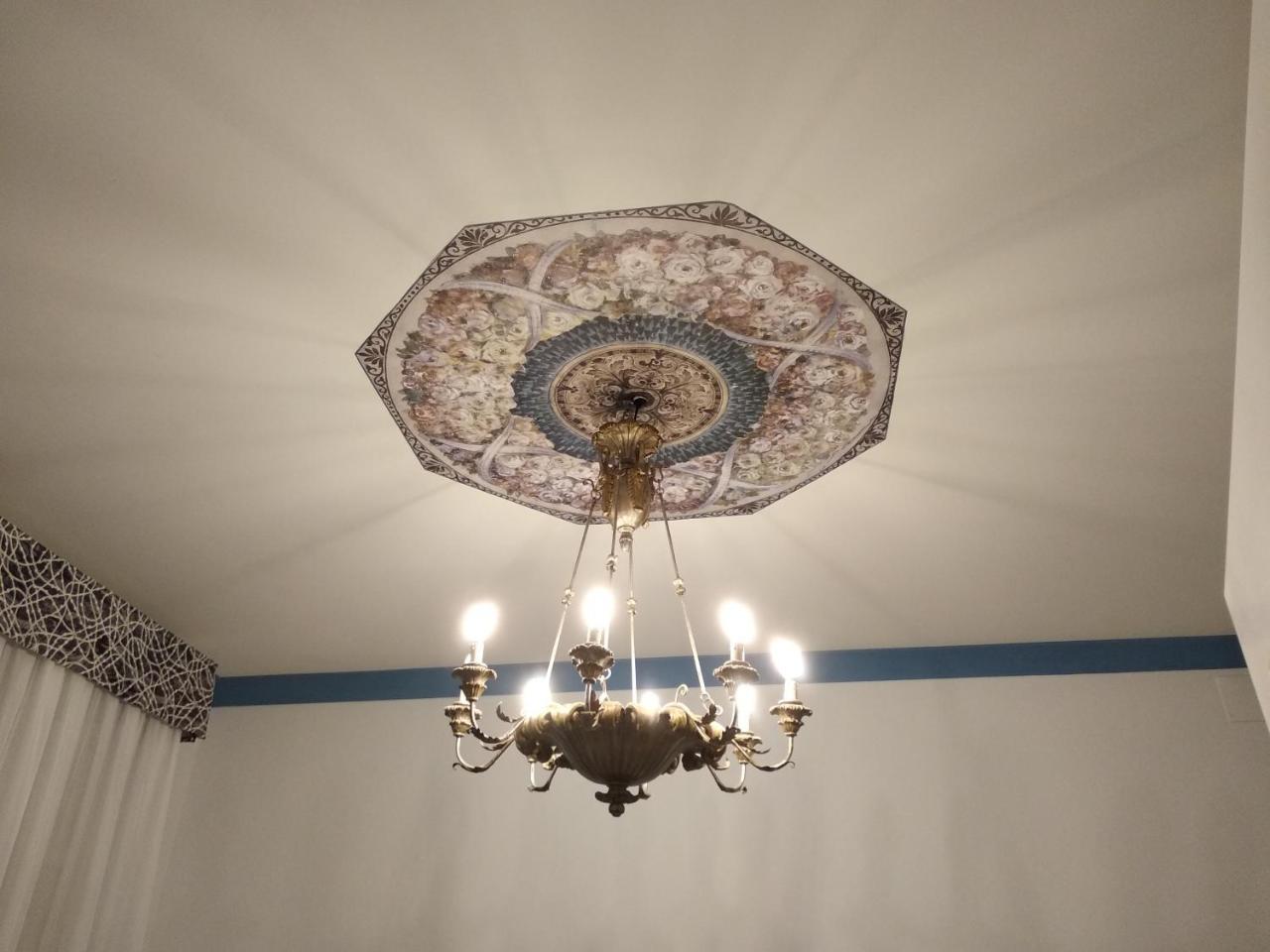 B&B "La Bottega D'Arte" Carrara Exterior foto
