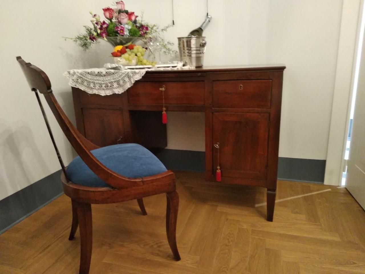 B&B "La Bottega D'Arte" Carrara Exterior foto
