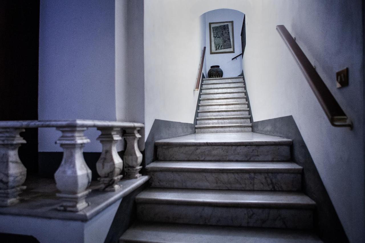 B&B "La Bottega D'Arte" Carrara Exterior foto
