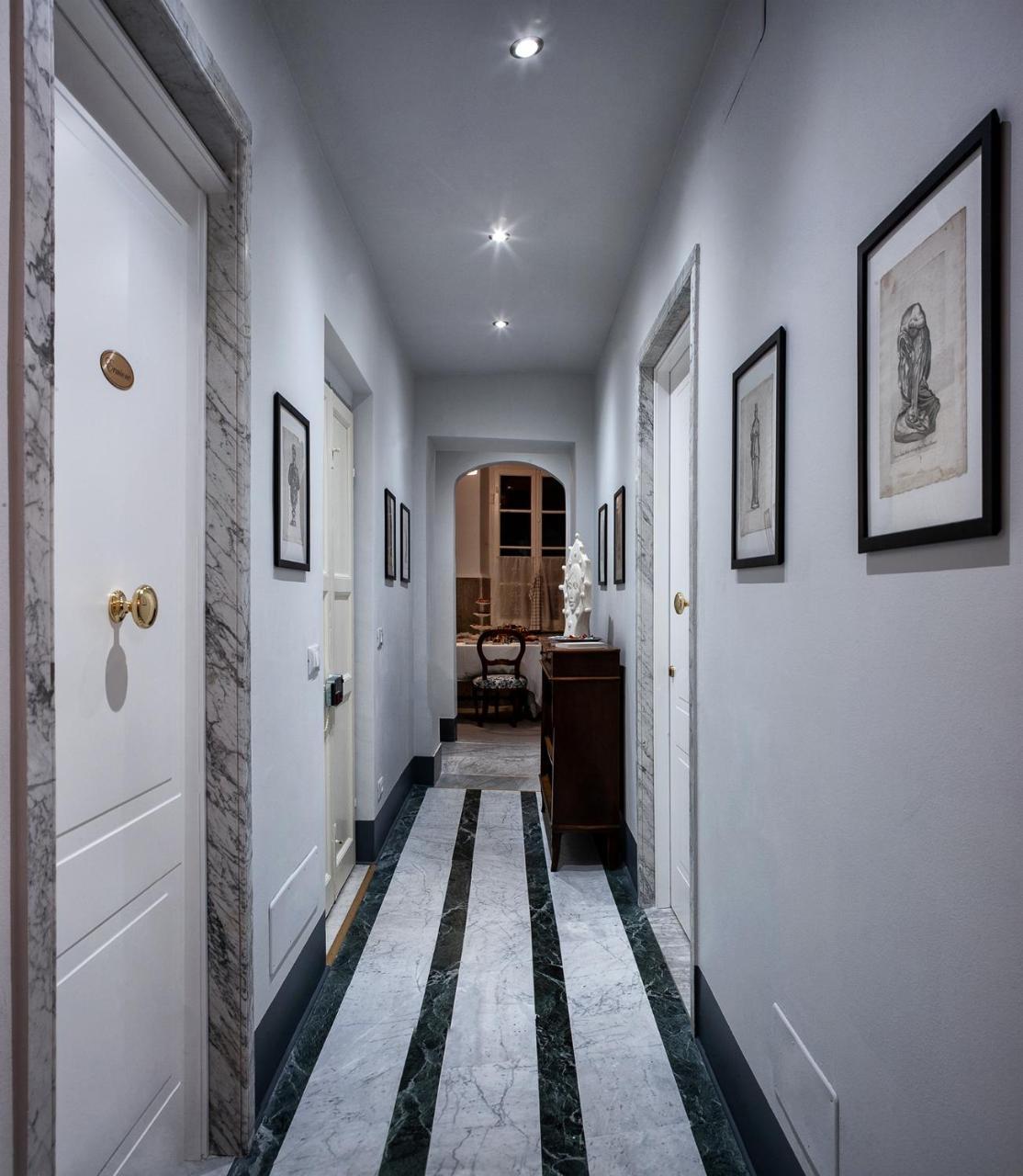 B&B "La Bottega D'Arte" Carrara Exterior foto